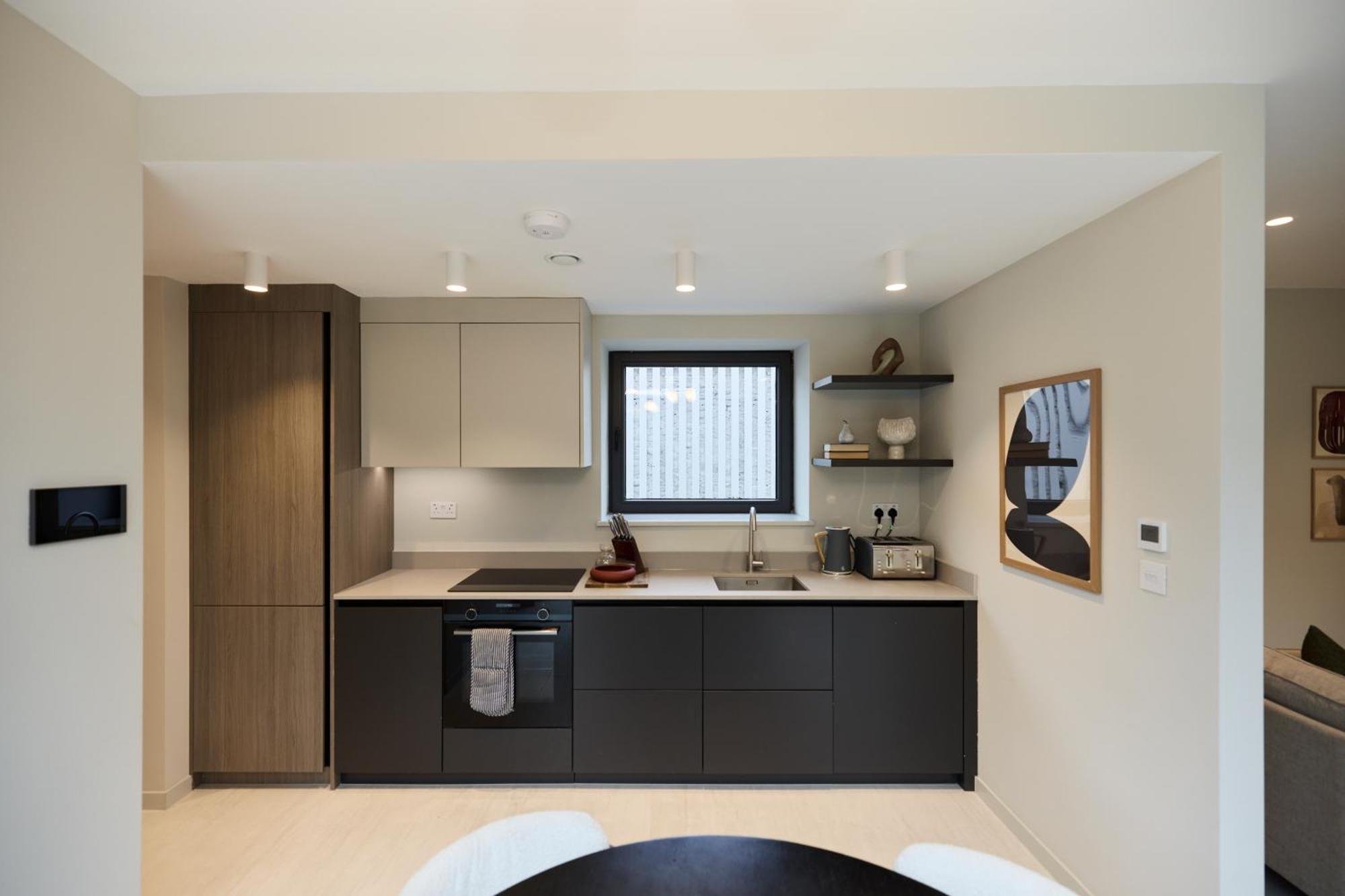 The Letchford Garden Mews - Elegant 2bdr House With Garden & Patio *