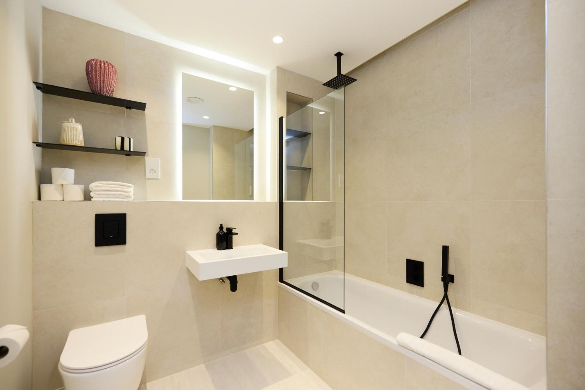 The Letchford Garden Mews - Elegant 2bdr House With Garden & Patio *