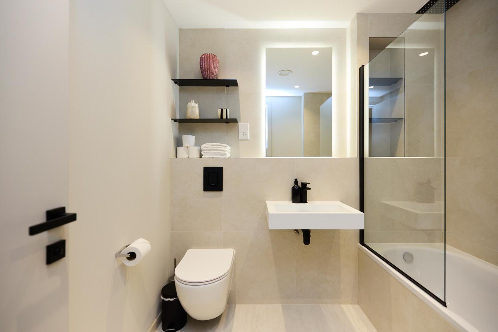 The Letchford Garden Mews - Elegant 2bdr House With Garden & Patio Londra